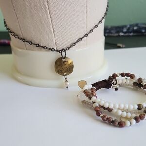 Gold and Brown Pendant Necklace
